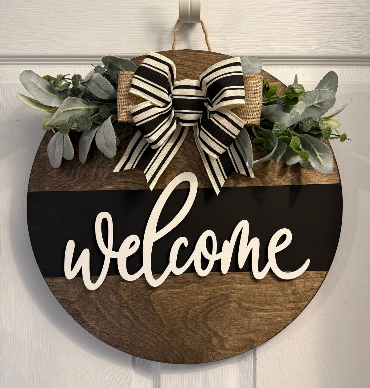 welcome 3-D black/white