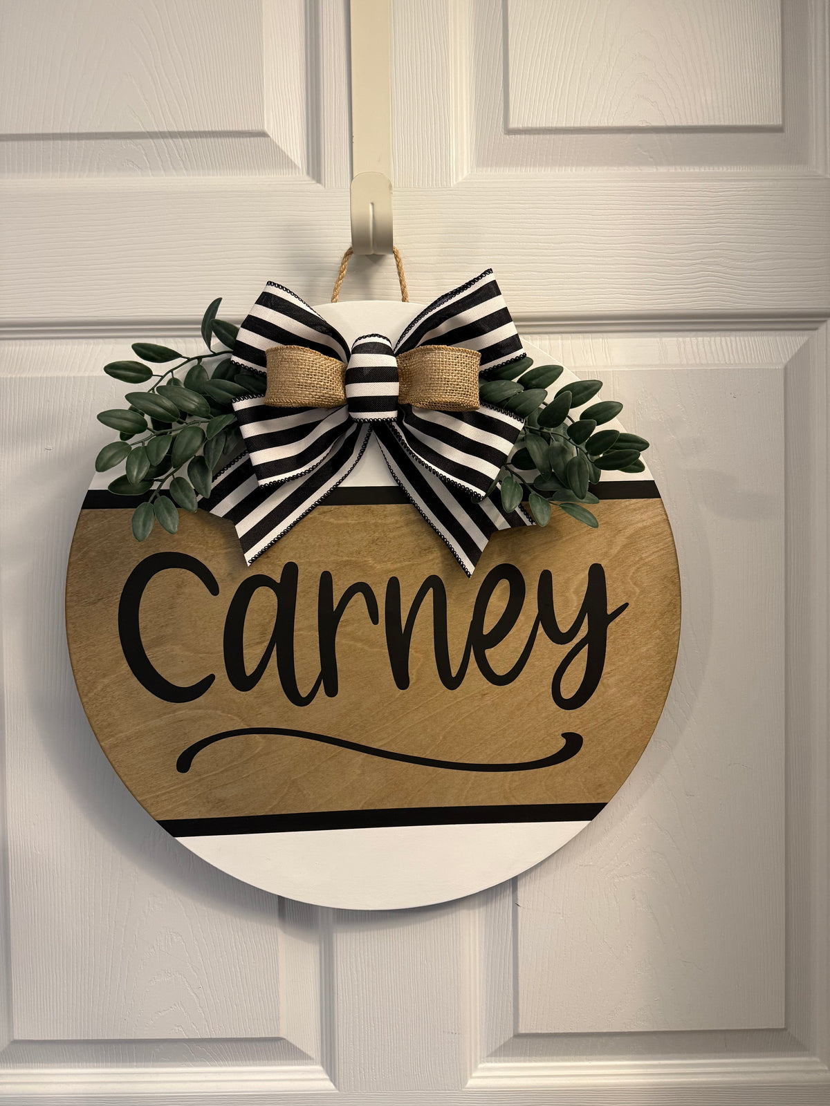 Last name sign