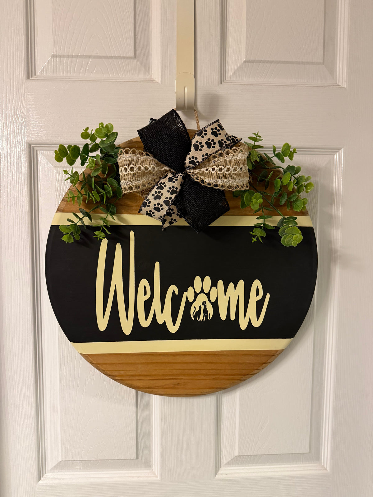 Welcome paw print with cat and dog