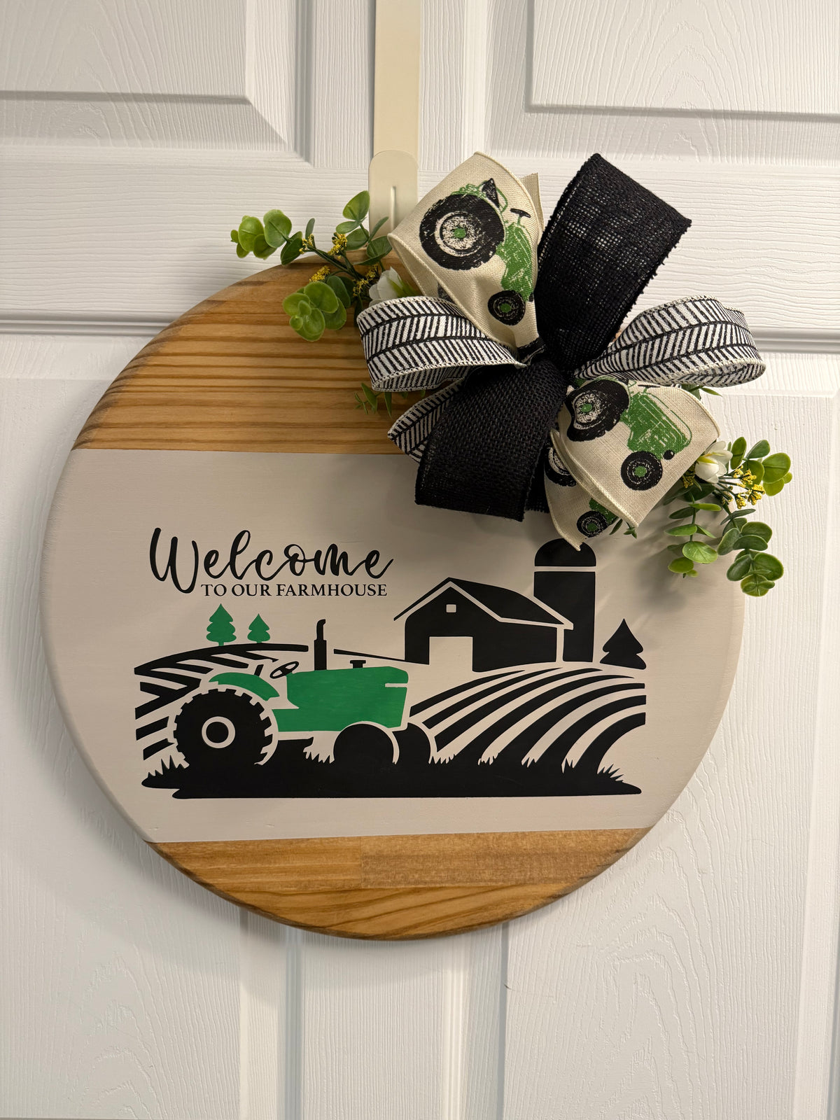 Welcome green tractor