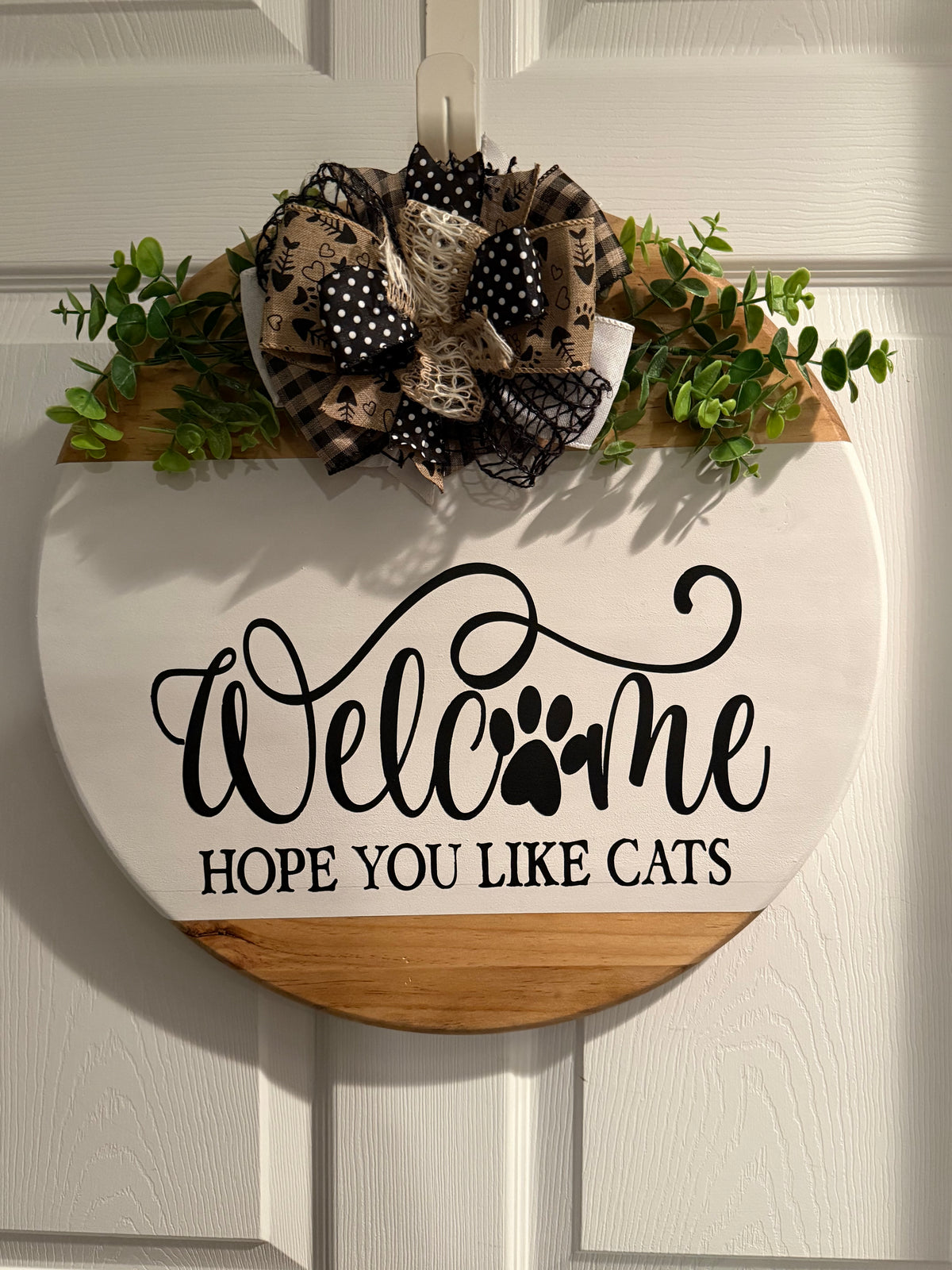 Welcome cats