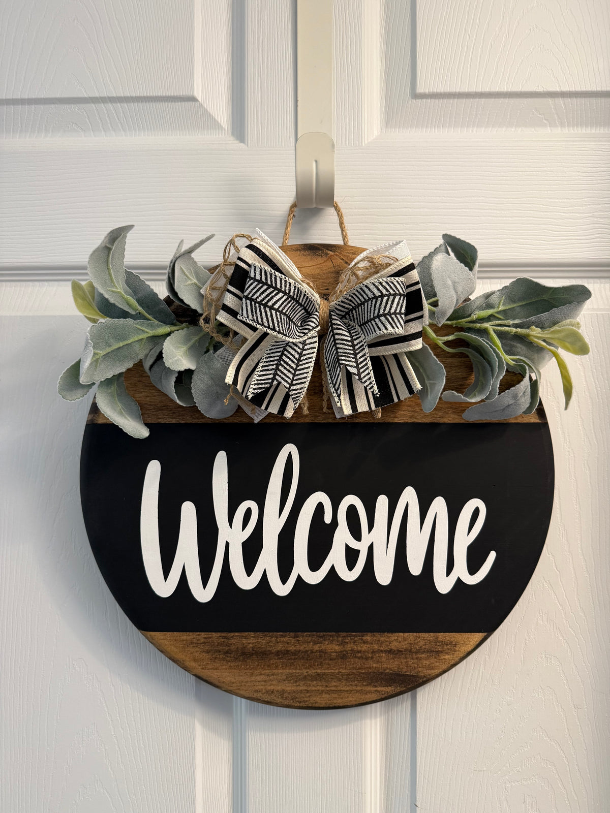 Welcome black/white